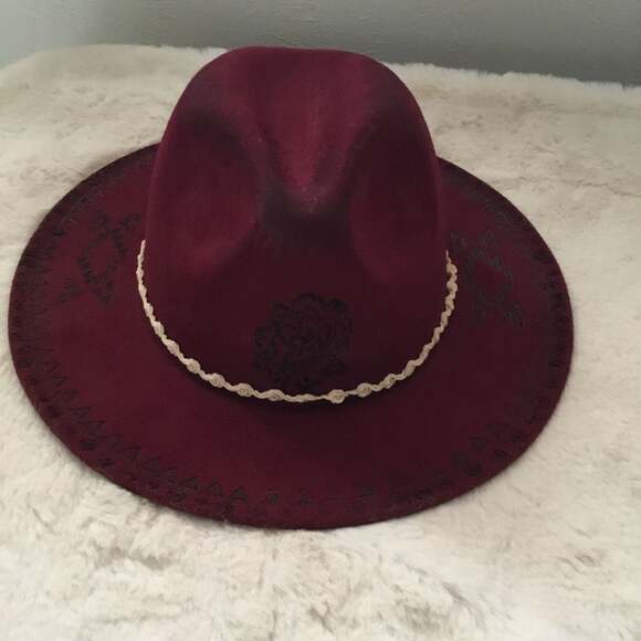Lanvin hat Purple Woman Authentic Used display picture 3